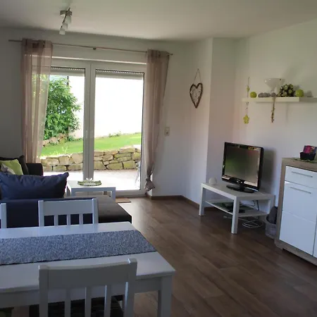 Ruhige Ferienwohnung In Der Rhoener Natur Schönau an der Brend Exterior foto
