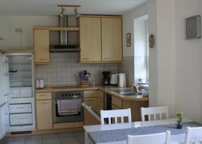 Ruhige Ferienwohnung In Der Rhoener Natur