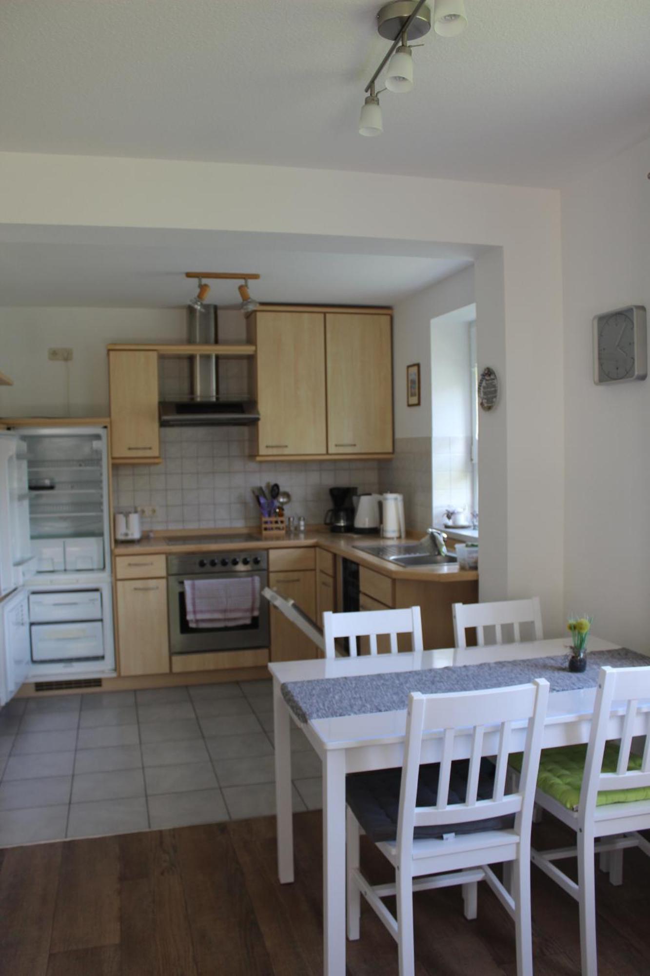 Ruhige In Der Rhoener Appartement *